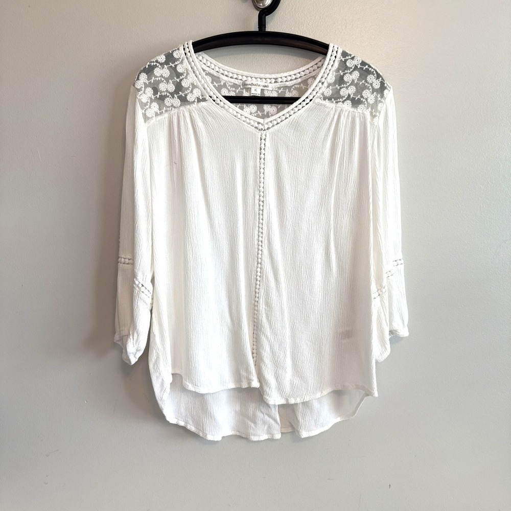 John Paul Richard Lightweight Lace White Top Size XL Feminine Dainty Fairycore